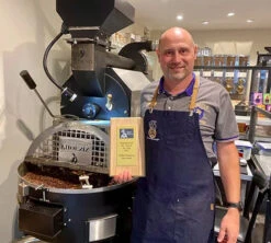 Café En Grains Brûlerie Du Cantin - Blend Du Champion 100 % Arabica - 250gr 7 Café En Grains Brûlerie Du Cantin - Blend Du Champion 100 % Arabica - 250gr -Maxicoffee julien torref