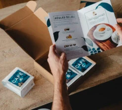 Coffret Atelier Profil Café : Expérience Dégustation Cafés En Grain -Maxicoffee livret lifestyle2 1